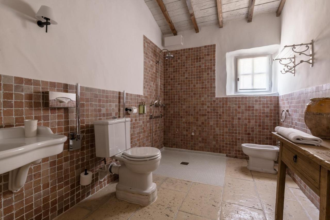 Hotel Les Petites Maisons - Hameau Des Baux 4*